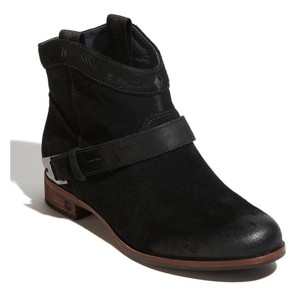 {UGG} Australia 'Austin' Suede Ankle Boots - Picture 2 of 16